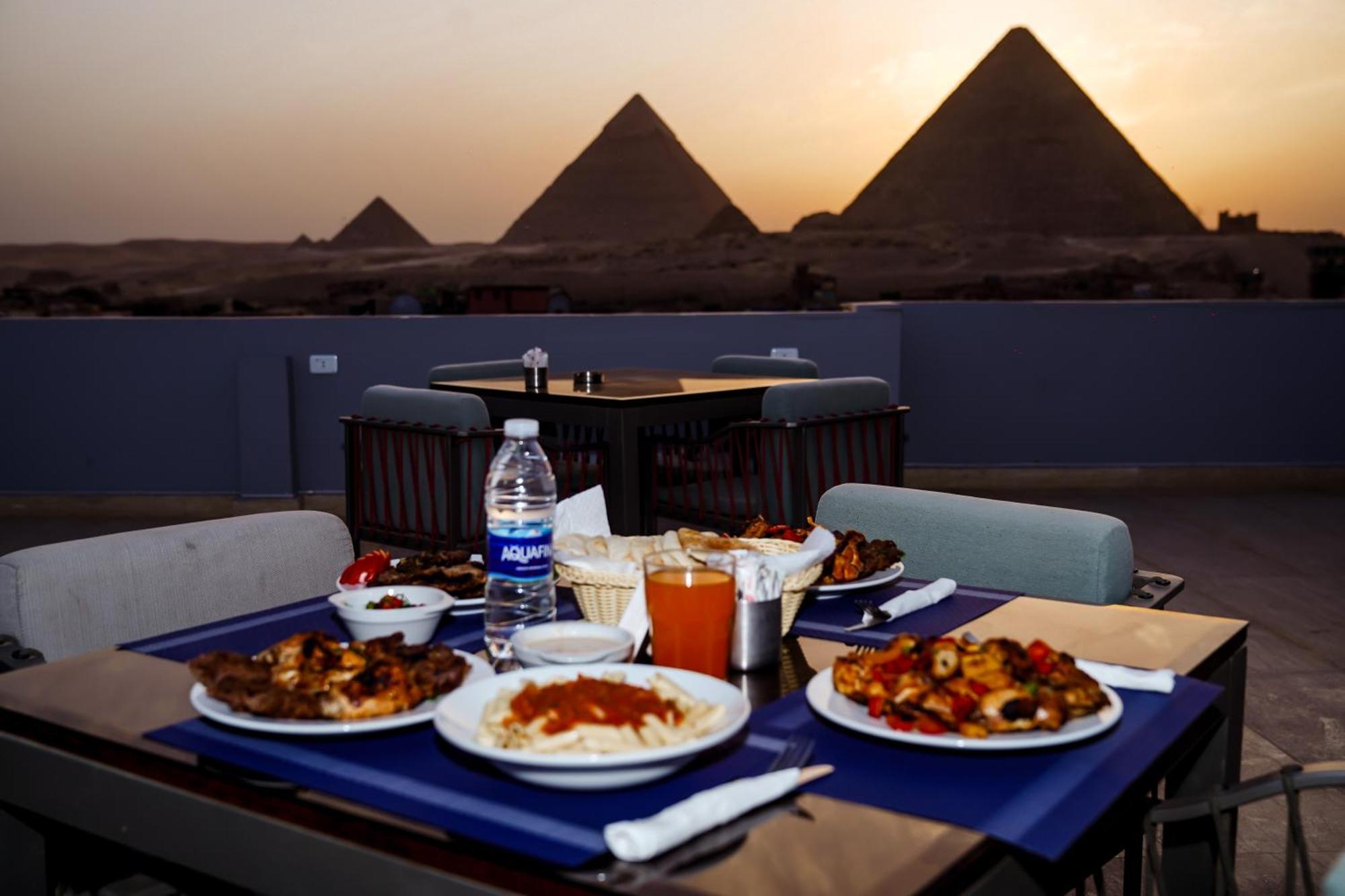Pyramids Hotel Kafret el-Gabal Exterior foto