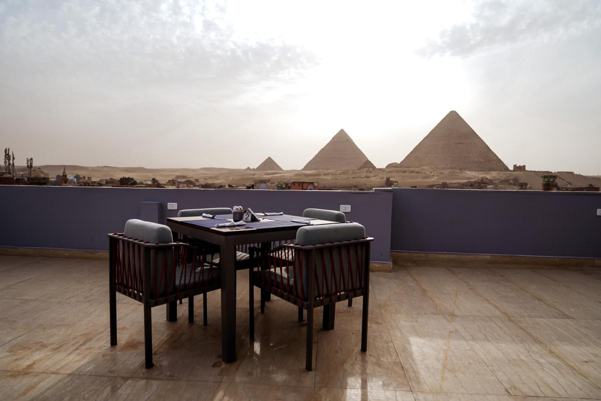 Pyramids Hotel Kafret el-Gabal Exterior foto